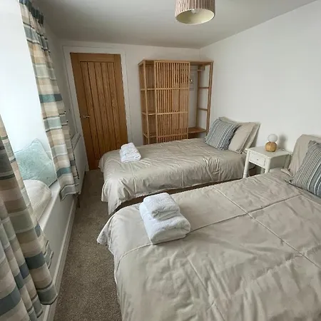 Cliff House - A Stunning Sea View 2 Bed In Porthleven